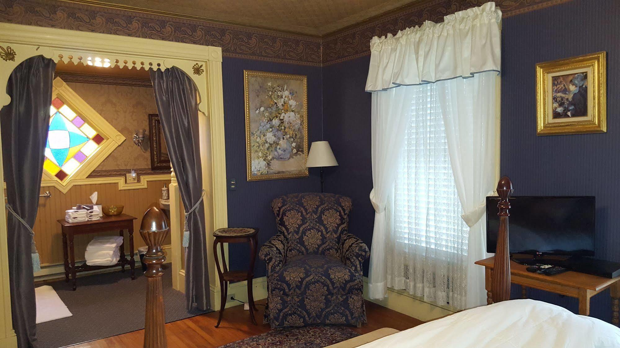 Holidae House Bed & Breakfast Bethel Esterno foto
