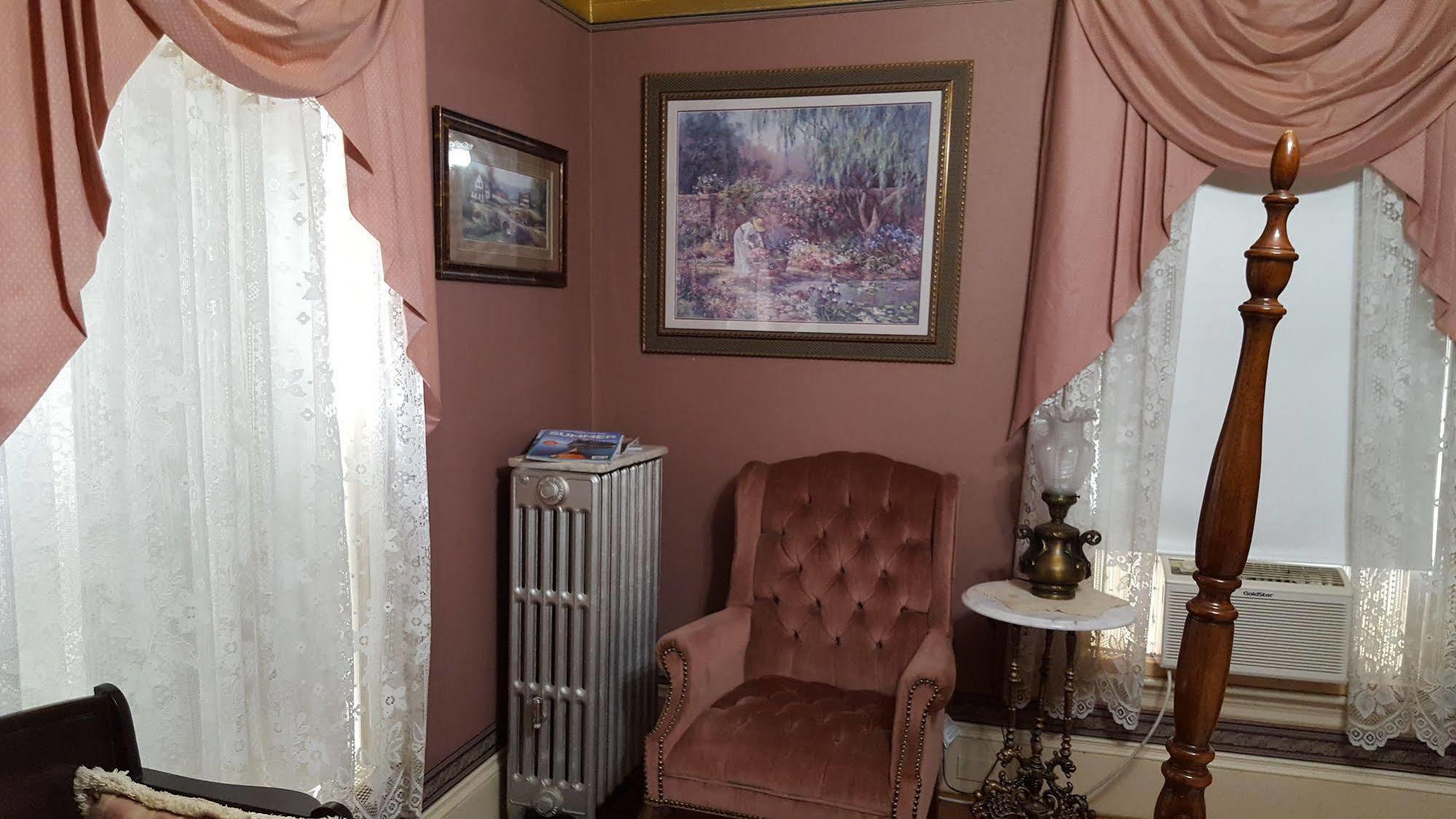 Holidae House Bed & Breakfast Bethel Esterno foto