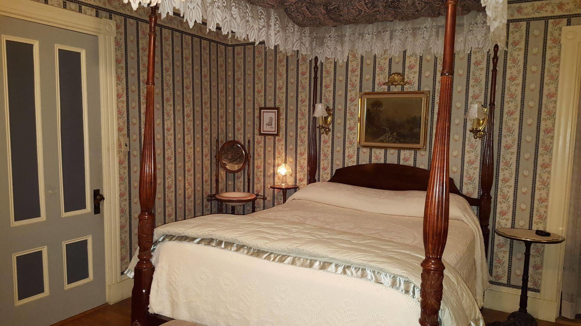 Holidae House Bed & Breakfast Bethel Esterno foto